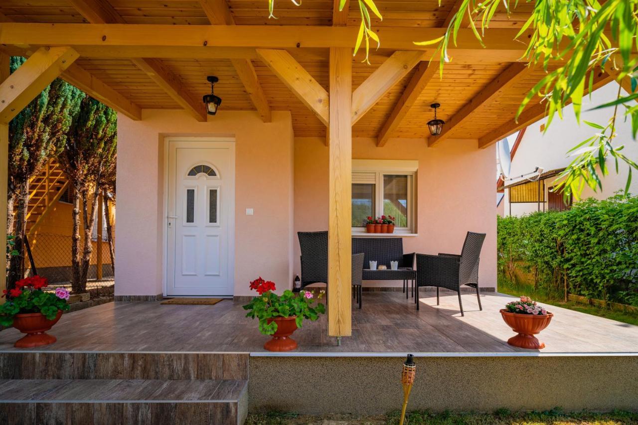 Pipacs Apartmanhaz Harkány Dış mekan fotoğraf